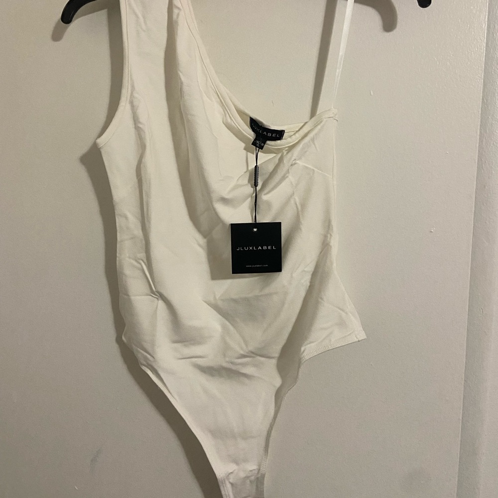 JLUXLABEL Ruthi Ivory one shoulder Bodysuit BNWT Size L - Picture 4 of 4